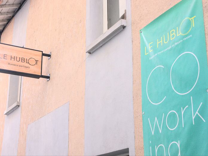 Enseigne Le Hublot